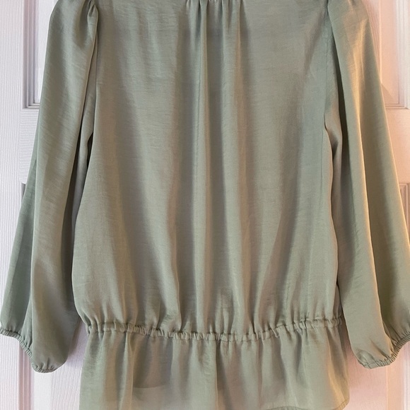 Women's Green V-Neck Blouse - Picture 4 of 4